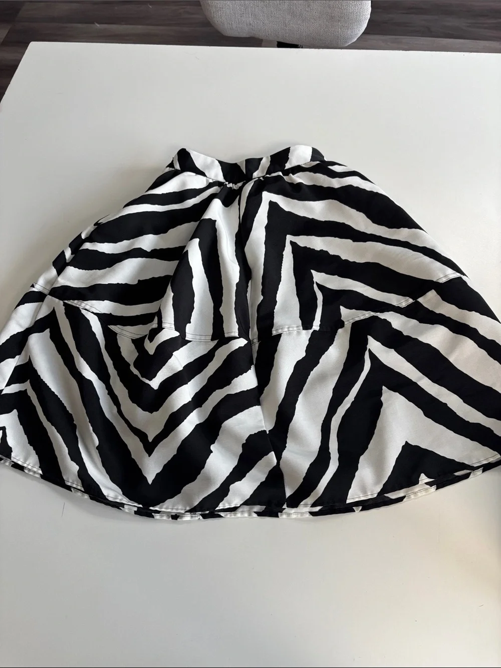 Express Black and White Zebra Skater Skirt - Picture 3 of 5